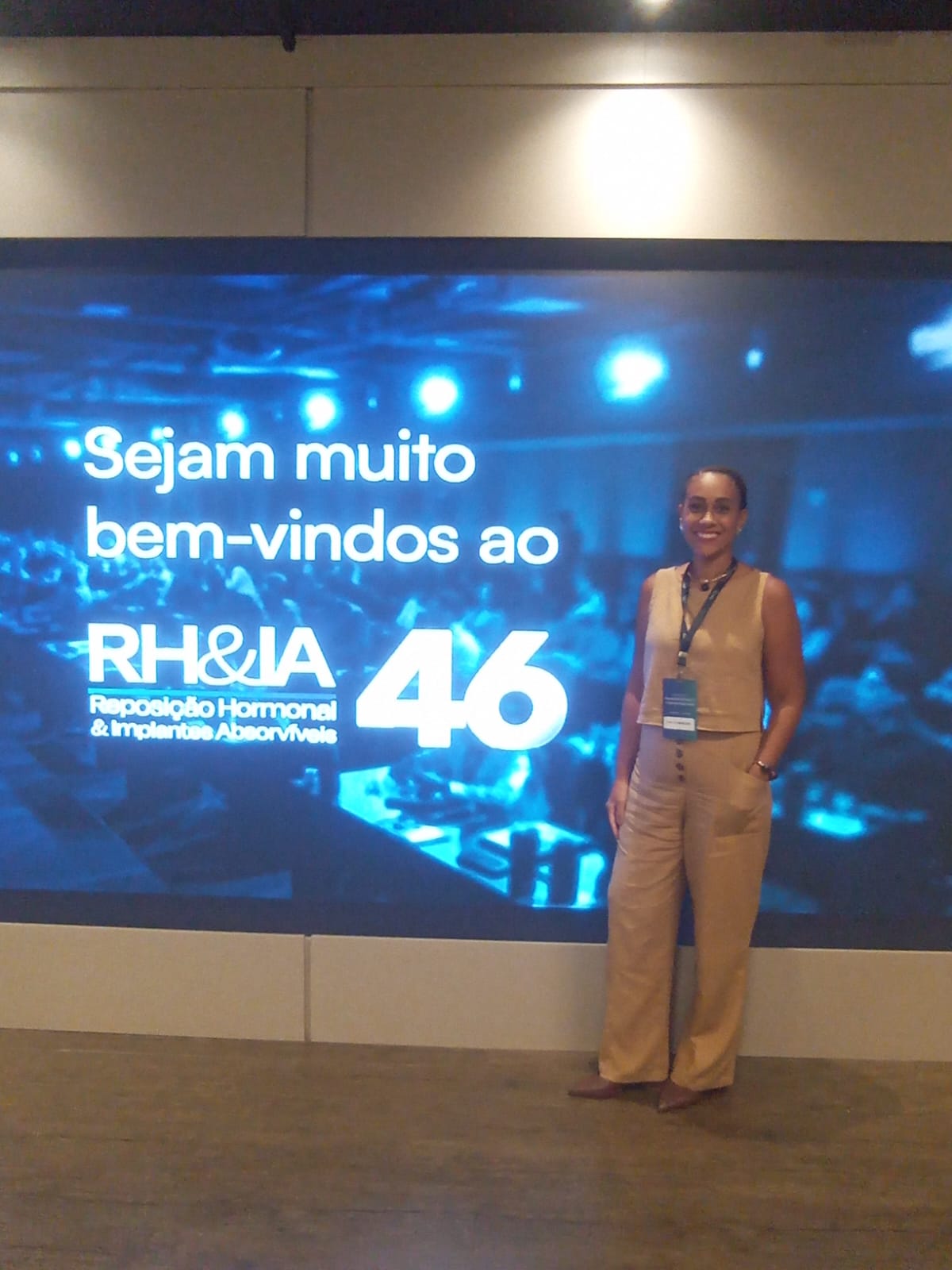 Dra. Thalita Amaral no congresso de reposição hormonal e implantes